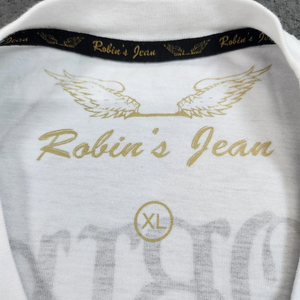 Robin's Jean Shirt Mens XL White Bats Wings Graphic Tee Gothic Horror Halloween - Picture 3 of 9